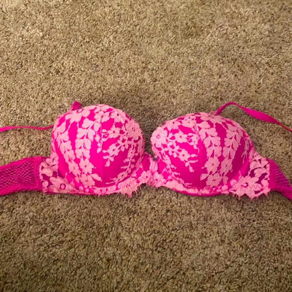 Victoria’s Secret lace pink and mesh 32C bra